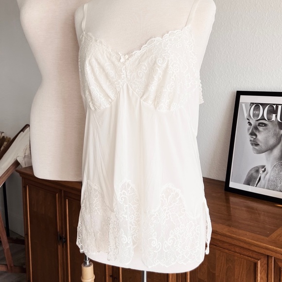 VANITY FAIR CREAM LACE TRIMMED SLIP TOP #0287 - Picture 4 of 7